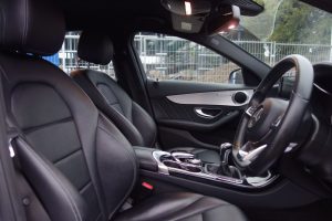 Used_2015_GREY_MERCEDES-BENZ_C-CLASS_1
