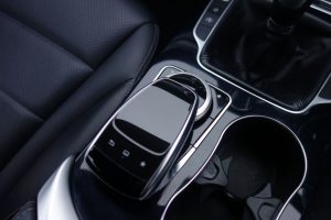 Used_2015_GREY_MERCEDES-BENZ_C-CLASS_1