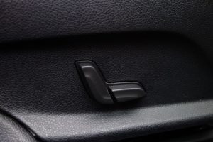 Used_2015_GREY_MERCEDES-BENZ_C-CLASS_1