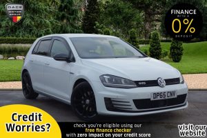 Used 2015 WHITE VOLKSWAGEN GOLF Hatchback 2.0 GTD DSG 5d 182 BHP (reg. 2015-12-17) for sale in Stockport