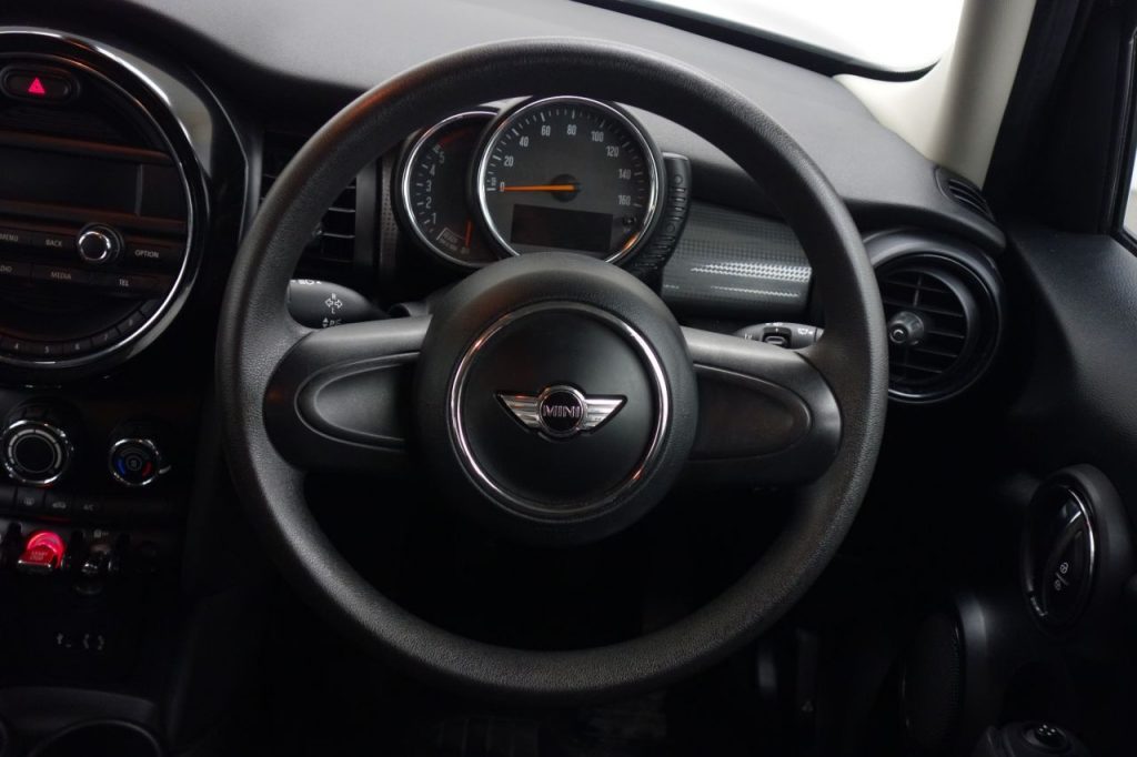 Used_2016_BLACK_MINI_HATCH-COOPER_1