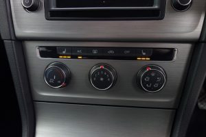 Used_2016_BLACK_VOLKSWAGEN_GOLF_1