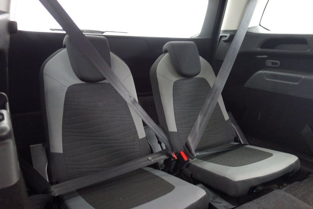 Used_2016_WHITE_CITROEN_C4-GRAND-PICASSO_1