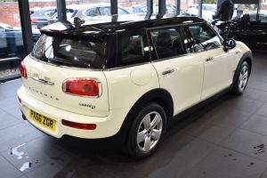 Used_2016_WHITE_MINI_CLUBMAN_2