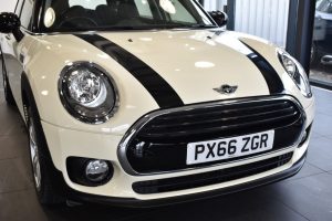 Used_2016_WHITE_MINI_CLUBMAN_2