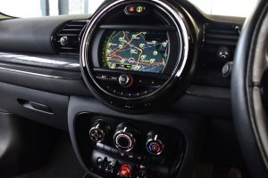 Used_2016_WHITE_MINI_CLUBMAN_2