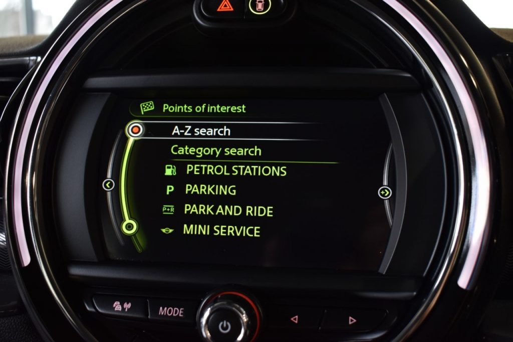Used_2016_WHITE_MINI_CLUBMAN_2