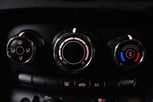 Used_2016_WHITE_MINI_CLUBMAN_2