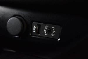 Used_2016_WHITE_MINI_CLUBMAN_2