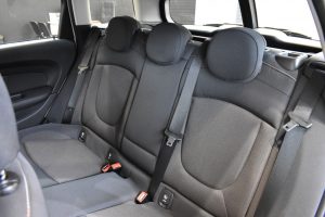 Used_2016_WHITE_MINI_CLUBMAN_2