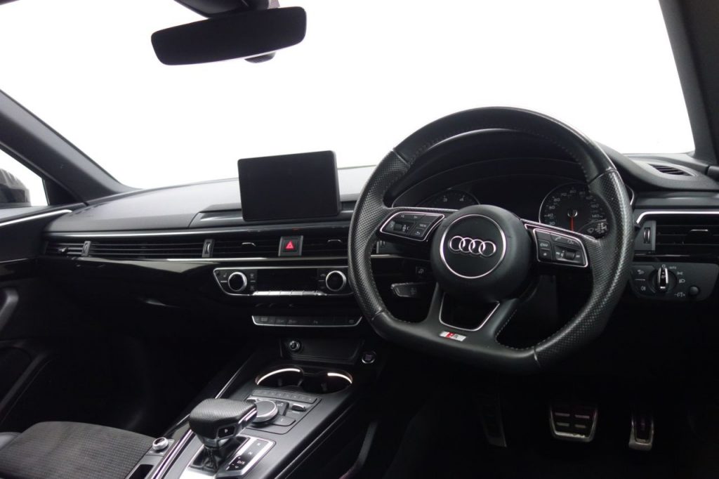 Used_2017_BLACK_AUDI_A4_3