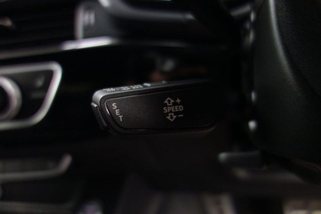 Used_2017_BLACK_AUDI_A4_3