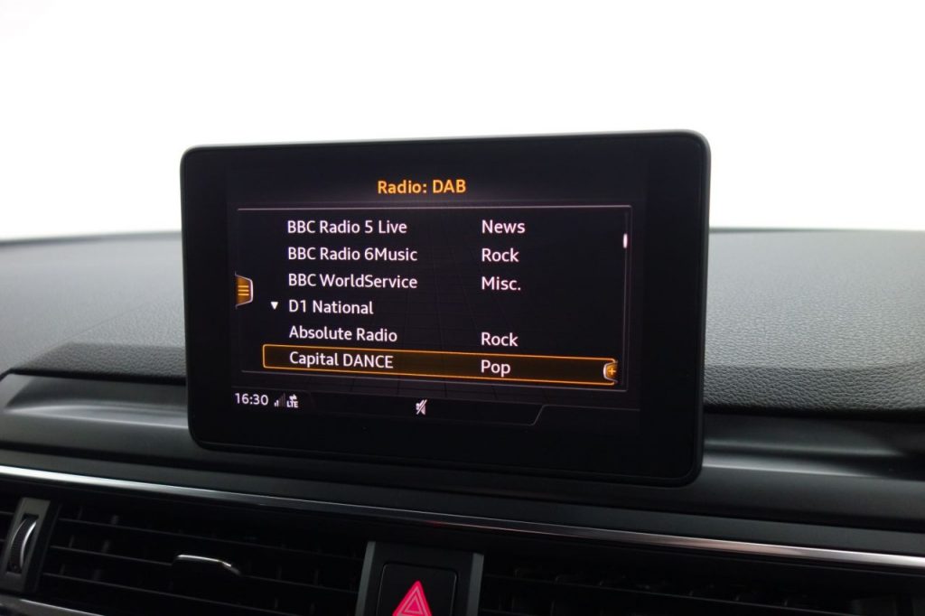 Used_2017_BLACK_AUDI_A4_3