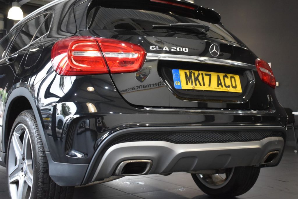 Used_2017_BLACK_MERCEDES-BENZ_GLA-CLASS_1