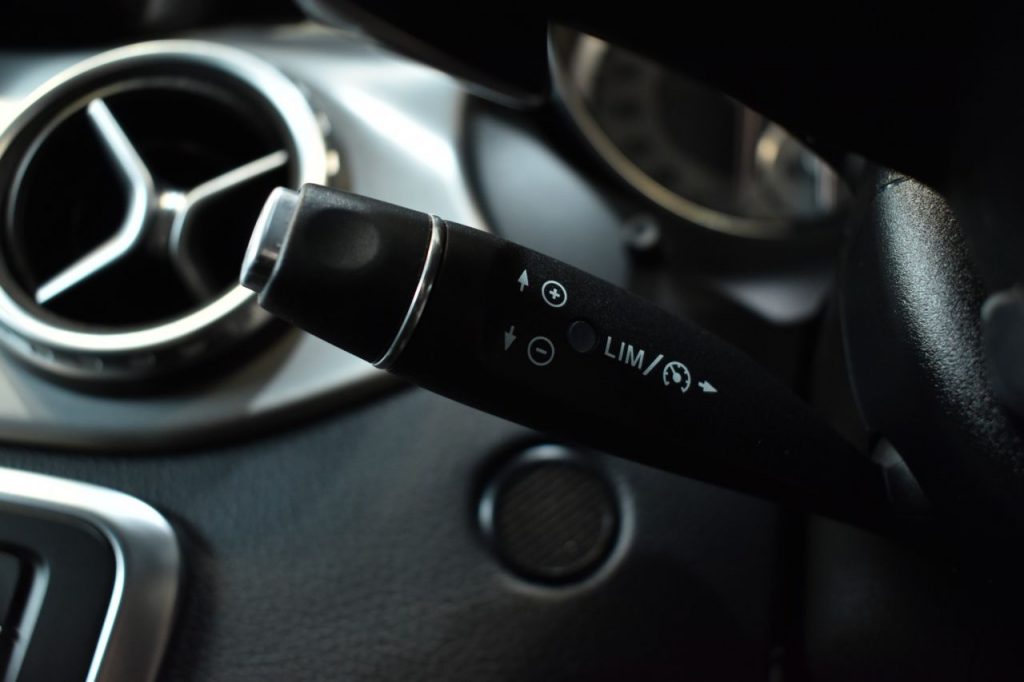 Used_2017_BLACK_MERCEDES-BENZ_GLA-CLASS_1