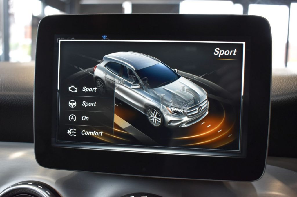 Used_2017_BLACK_MERCEDES-BENZ_GLA-CLASS_1