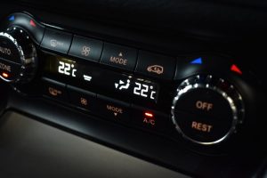 Used_2017_BLACK_MERCEDES-BENZ_GLA-CLASS_1