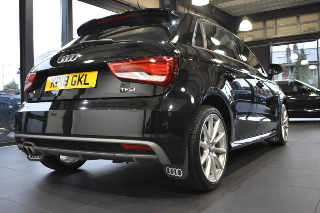 Used_2018_BLACK_AUDI_A1_1