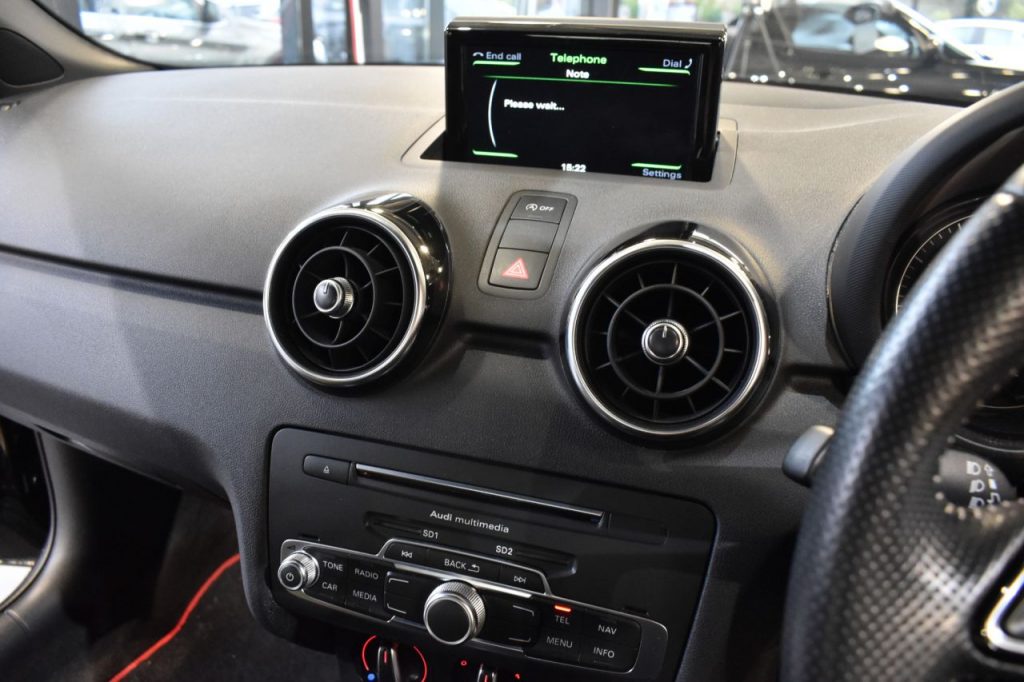 Used_2018_BLACK_AUDI_A1_1
