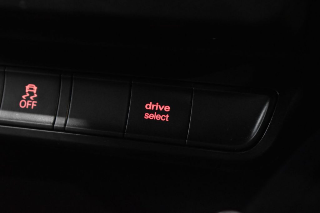 Used_2018_BLACK_AUDI_A1_1