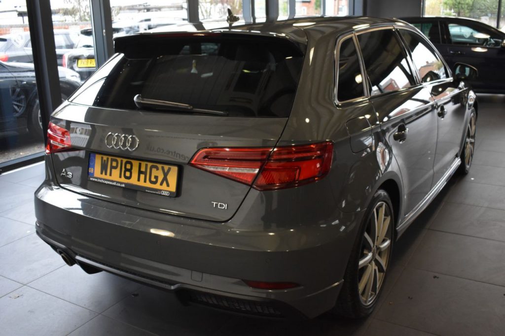Used_2018_GREY_AUDI_A3_1