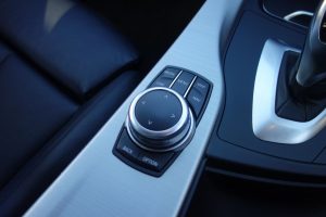 Used_2018_GREY_BMW_3-SERIES_2