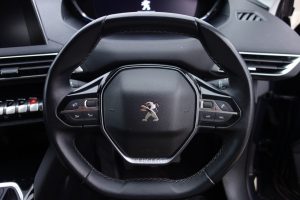 Used_2019_GREY_PEUGEOT_3008_1