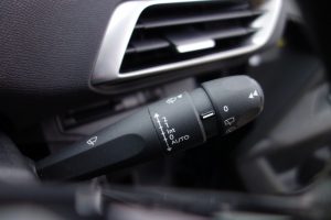 Used_2019_GREY_PEUGEOT_3008_1