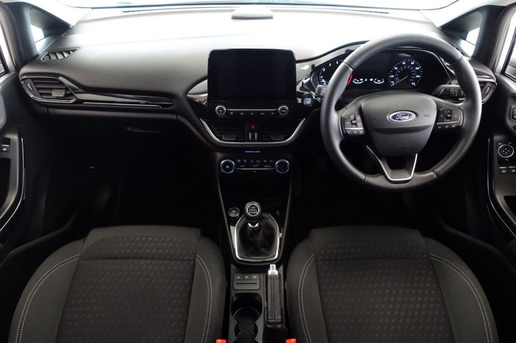 Used_2020_SILVER_FORD_FIESTA_1