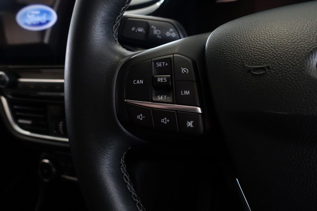 Used_2020_SILVER_FORD_FIESTA_1
