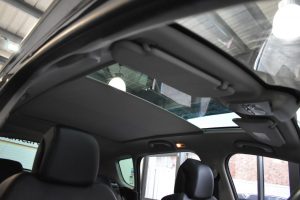 Used_2014_GREY_PEUGEOT_3008_2