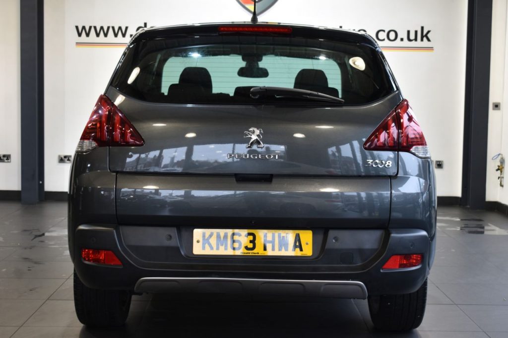 Used_2014_GREY_PEUGEOT_3008_2