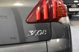 Used_2014_GREY_PEUGEOT_3008_2