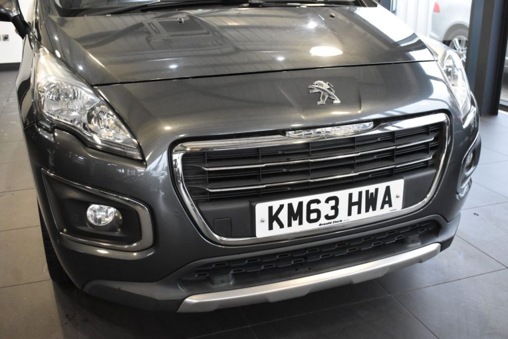 Used_2014_GREY_PEUGEOT_3008_2