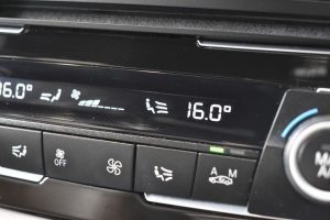 Used_2015_RED_BMW_3-SERIES_2