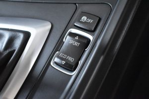 Used_2015_RED_BMW_3-SERIES_2