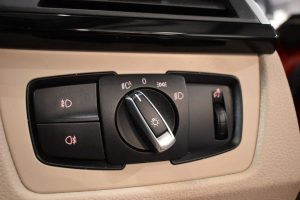 Used_2015_RED_BMW_3-SERIES_2