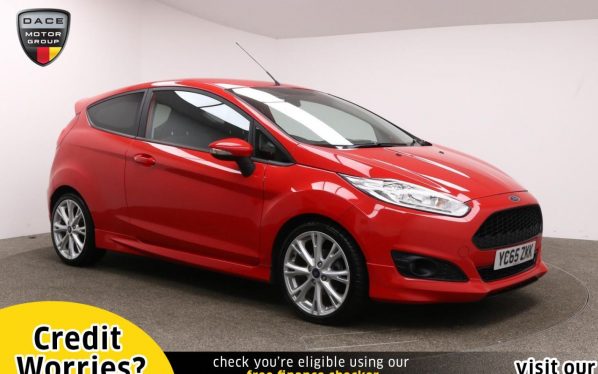 Used 2015 RED FORD FIESTA Hatchback 1.0 ZETEC S 3d 124 BHP (reg. 2015-10-26) for sale in Manchester