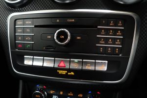 Used_2016_GREY_MERCEDES-BENZ_A-CLASS_2