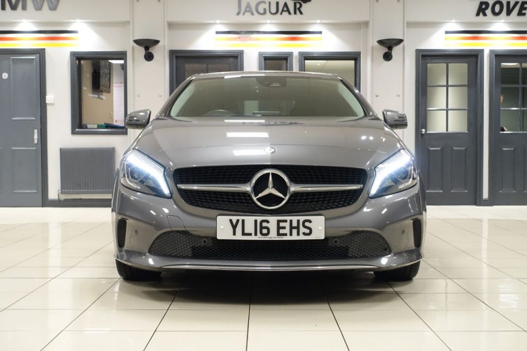 Used_2016_GREY_MERCEDES-BENZ_A-CLASS_2