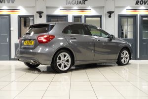 Used_2016_GREY_MERCEDES-BENZ_A-CLASS_2