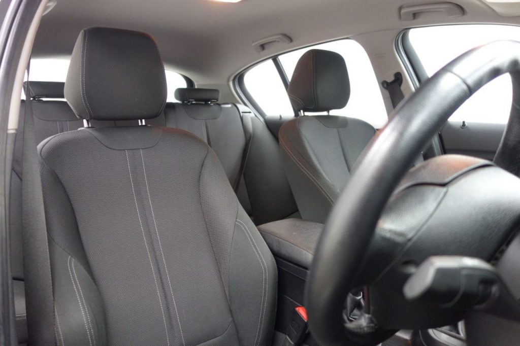 Used_2017_BLACK_BMW_1-SERIES_1