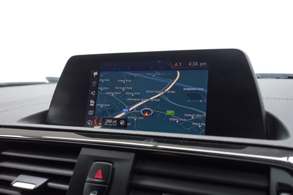 Used_2017_BLACK_BMW_1-SERIES_1