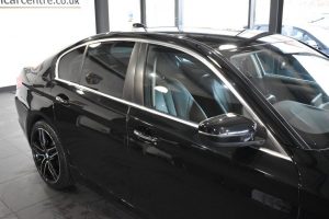 Used_2018_BLACK_BMW_5-SERIES_2