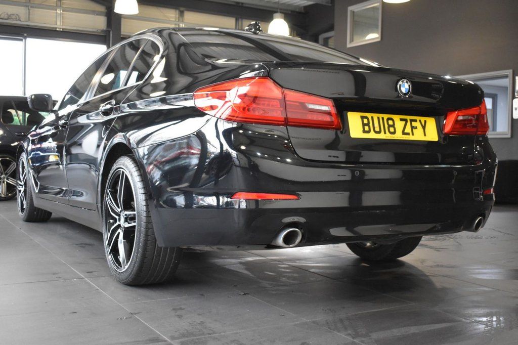 Used_2018_BLACK_BMW_5-SERIES_2