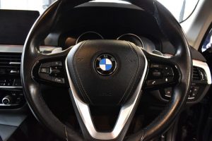 Used_2018_BLACK_BMW_5-SERIES_2