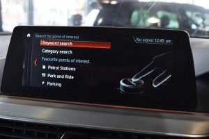 Used_2018_BLACK_BMW_5-SERIES_2