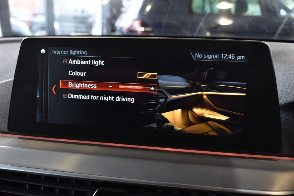 Used_2018_BLACK_BMW_5-SERIES_2