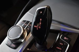 Used_2018_BLACK_BMW_5-SERIES_2