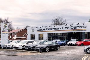 Used_2018_BLACK_BMW_5-SERIES_2